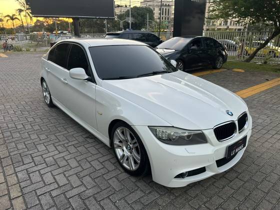 BMW 318i 2.0 SPORT 16V GASOLINA 4P AUTOMÁTICO